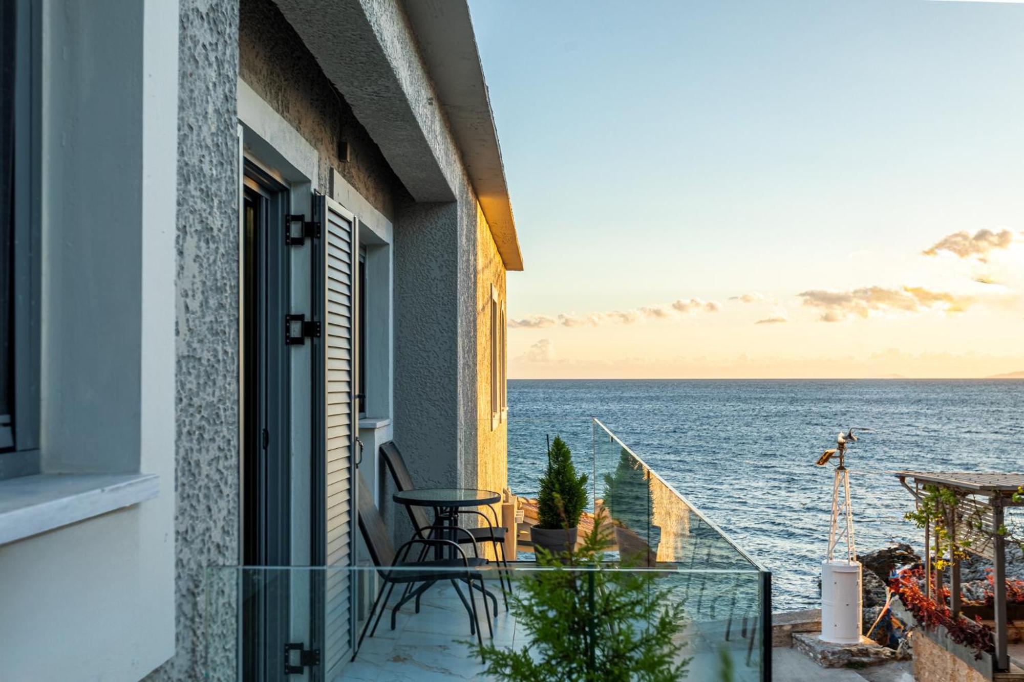 Marina Apartments การ์ดามมีลี ภายนอก รูปภาพ
